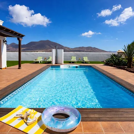 Villa Montanablanca Private Heated Pool & Stunning Views *