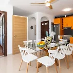 Villa Montanablanca Private Heated Pool & Stunning Views Playa Blanca (Lanzarote)
