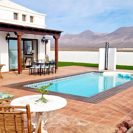 Montanablanca Private Heated Pool & Stunning Views ヴィラ プラヤ・ブランカ