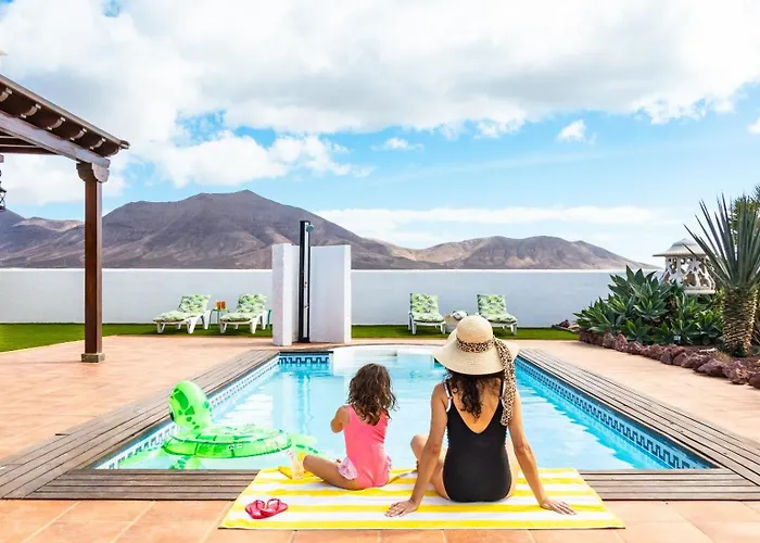 فيلة Montanablanca Private Heated Pool & Stunning Views بلايا بلانكا